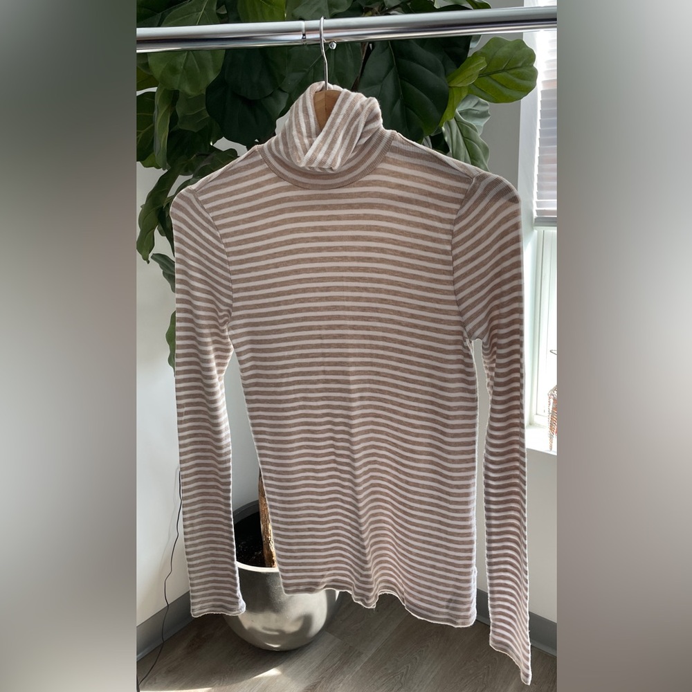 GAP Beige and White Striped Knit Top